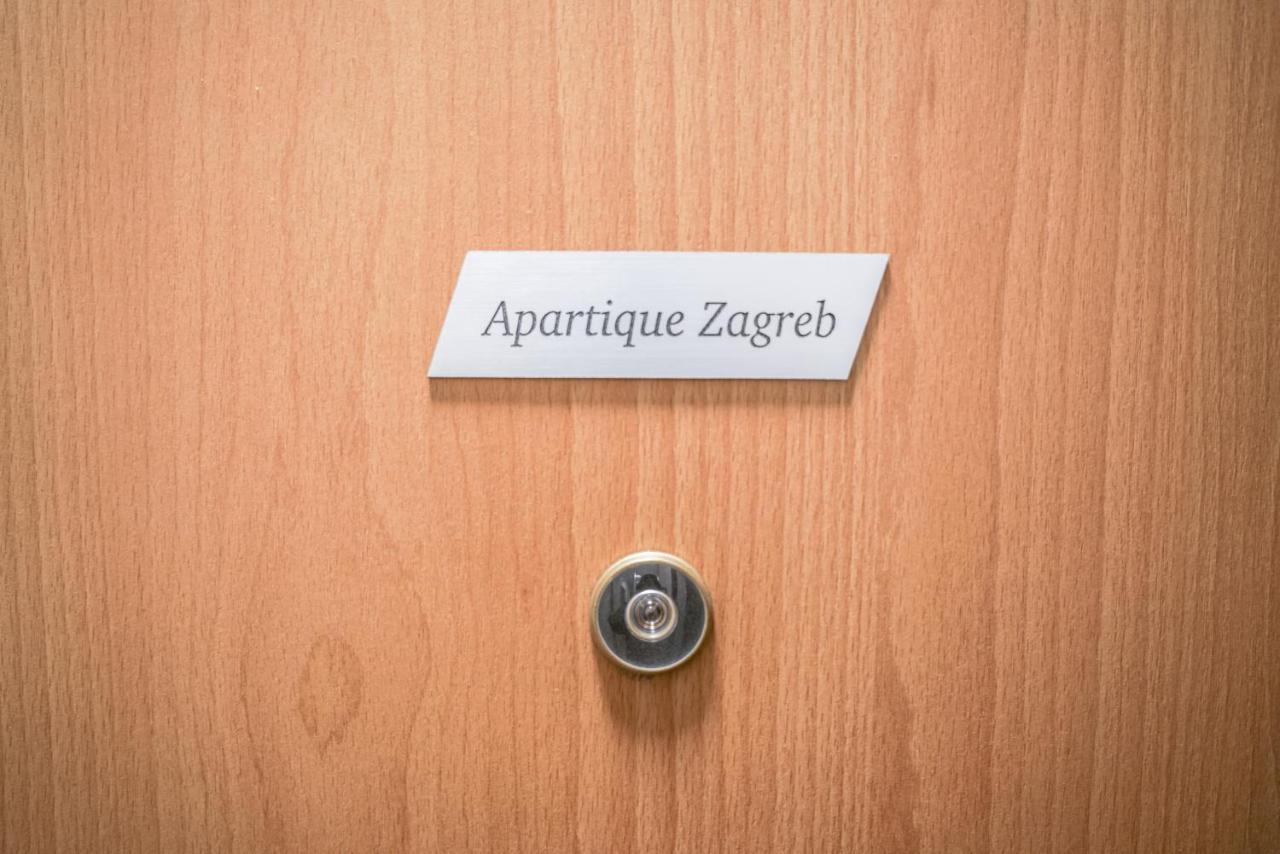 Apartique Zagreb Self Check In! 外观 照片